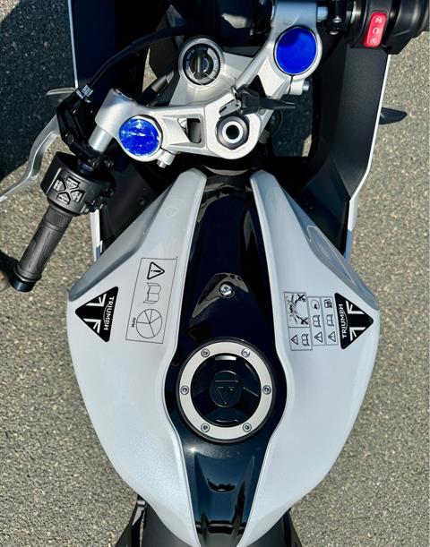 2025 Triumph Daytona 660 in Manchester, New Hampshire - Photo 12