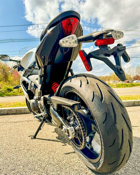 2025 Triumph Daytona 660 in Manchester, New Hampshire - Photo 18