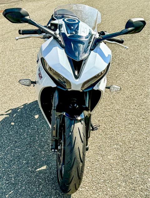 2025 Triumph Daytona 660 in Manchester, New Hampshire - Photo 20