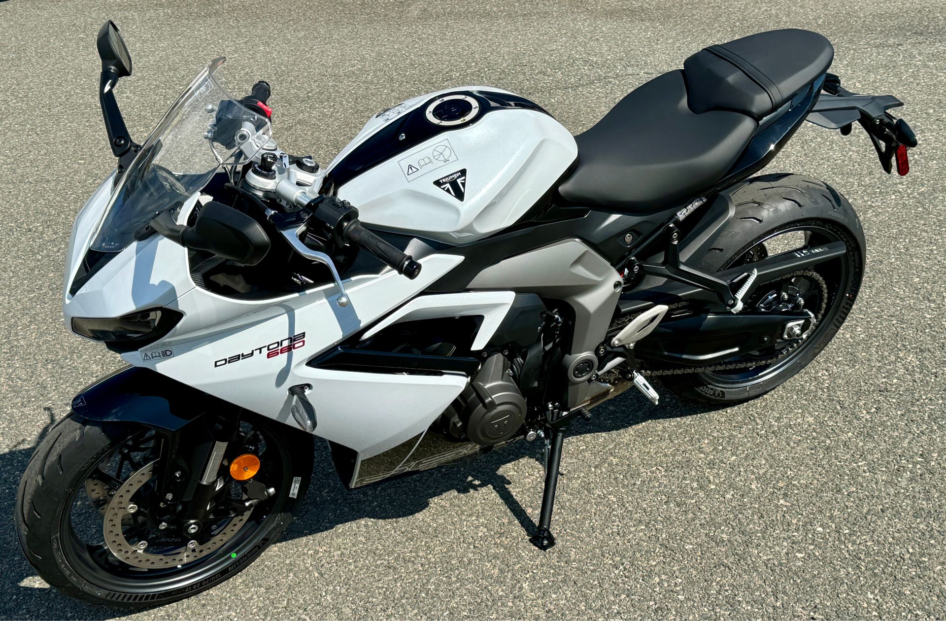 2025 Triumph Daytona 660 in Manchester, New Hampshire - Photo 22