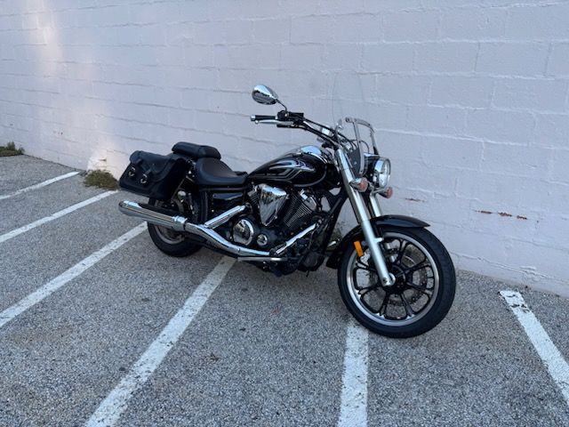 2015 Yamaha V Star 950 in Manchester, New Hampshire - Photo 2