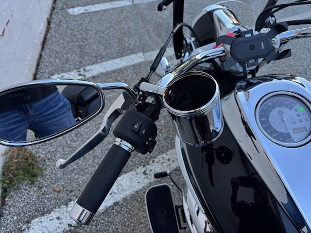 2015 Yamaha V Star 950 in Manchester, New Hampshire - Photo 14