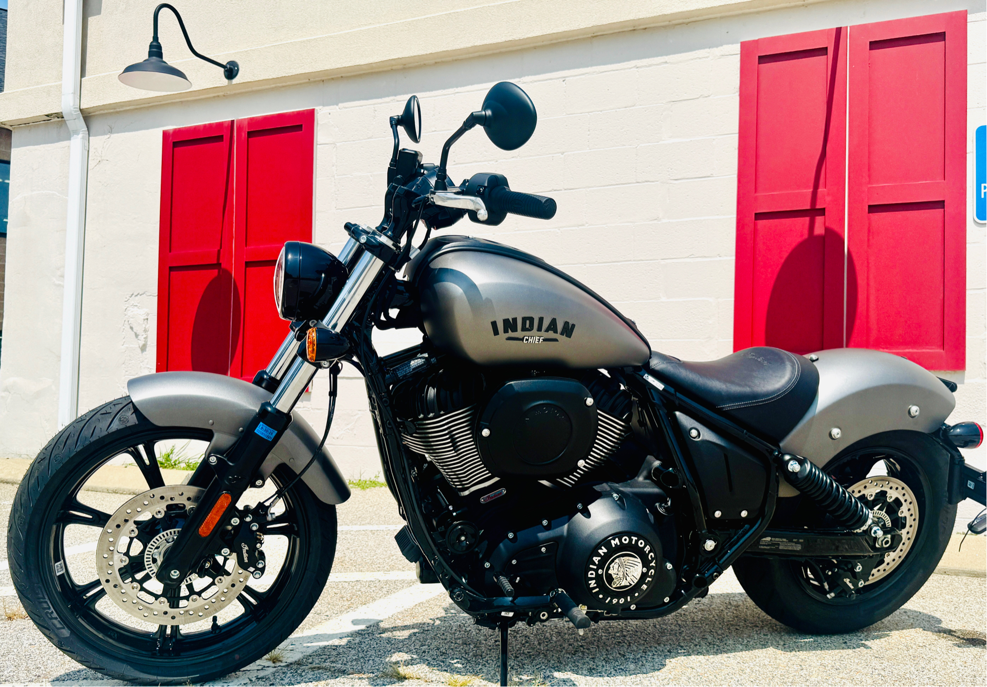 2025 Indian Motorcycle Chief in Manchester, New Hampshire - Photo 3