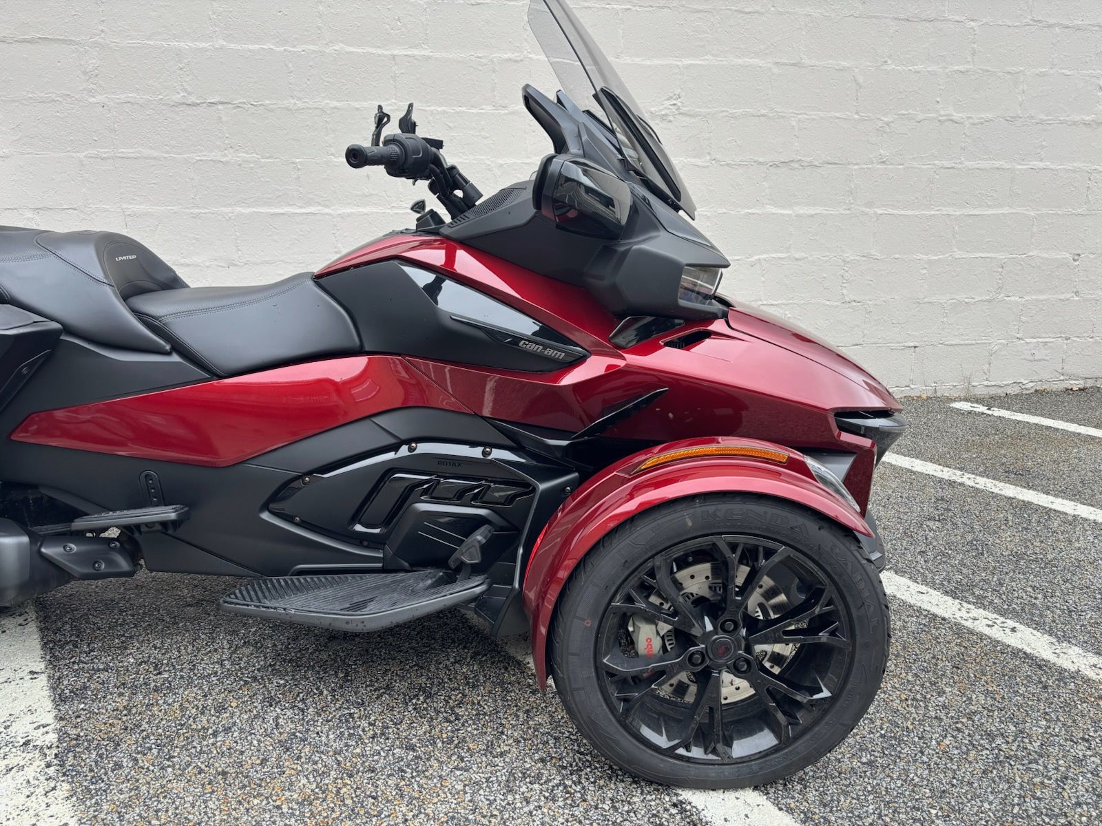 2024 Can-Am Spyder RT Limited in Manchester, New Hampshire - Photo 9
