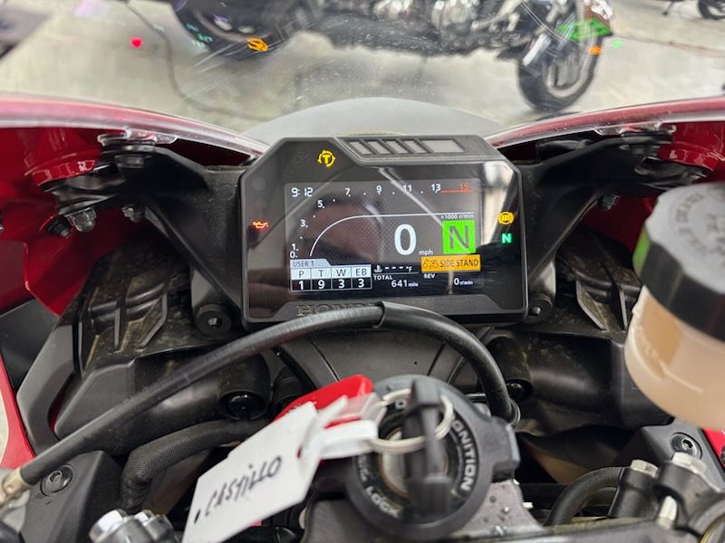 2024 Honda CBR1000RR ABS in Manchester, New Hampshire - Photo 12