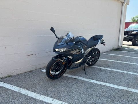 2023 Kawasaki Ninja 400 ABS in Manchester, New Hampshire - Photo 5