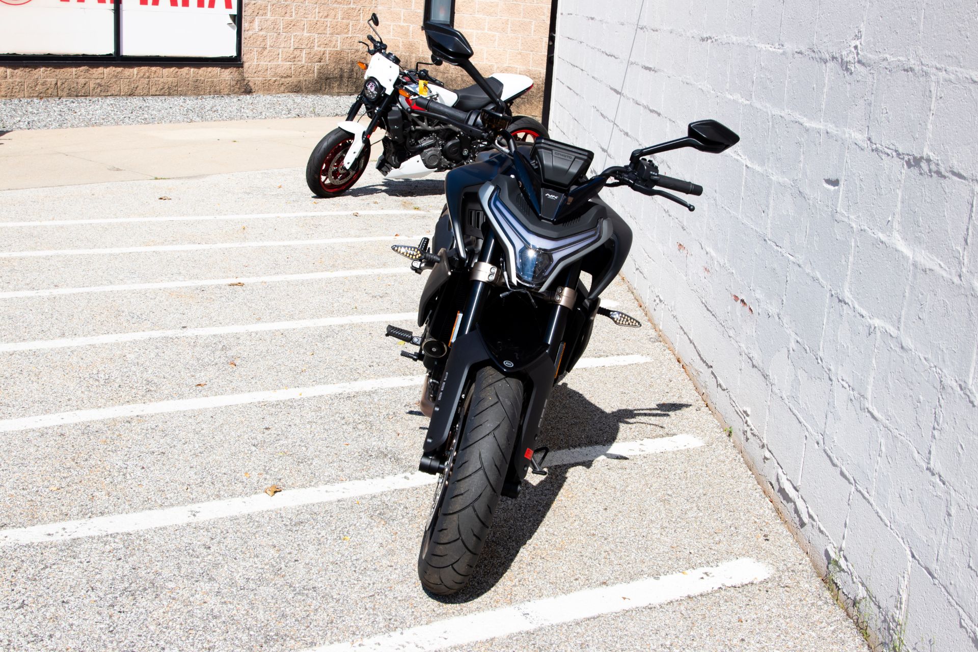 2024 CFMOTO 800NK in Manchester, New Hampshire - Photo 3