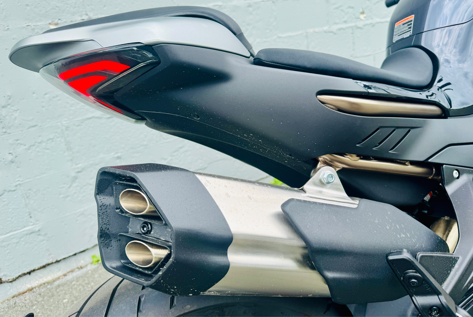 2024 CFMOTO 800NK in Manchester, New Hampshire - Photo 19