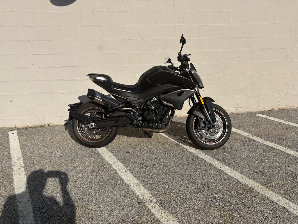 2024 CFMOTO 800NK in Manchester, New Hampshire - Photo 1