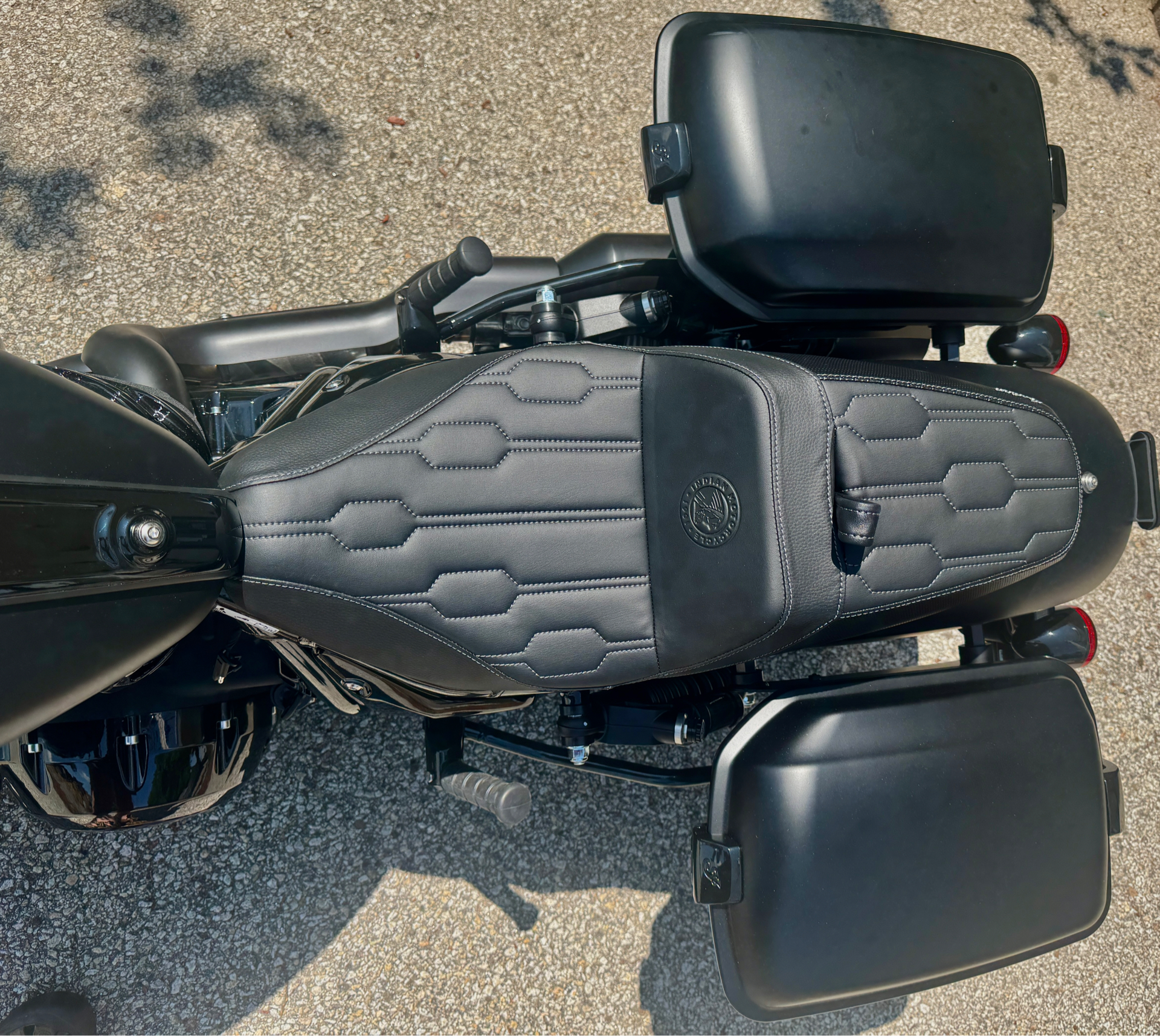 2025 Indian Motorcycle Sport Chief RT in Manchester, New Hampshire - Photo 9
