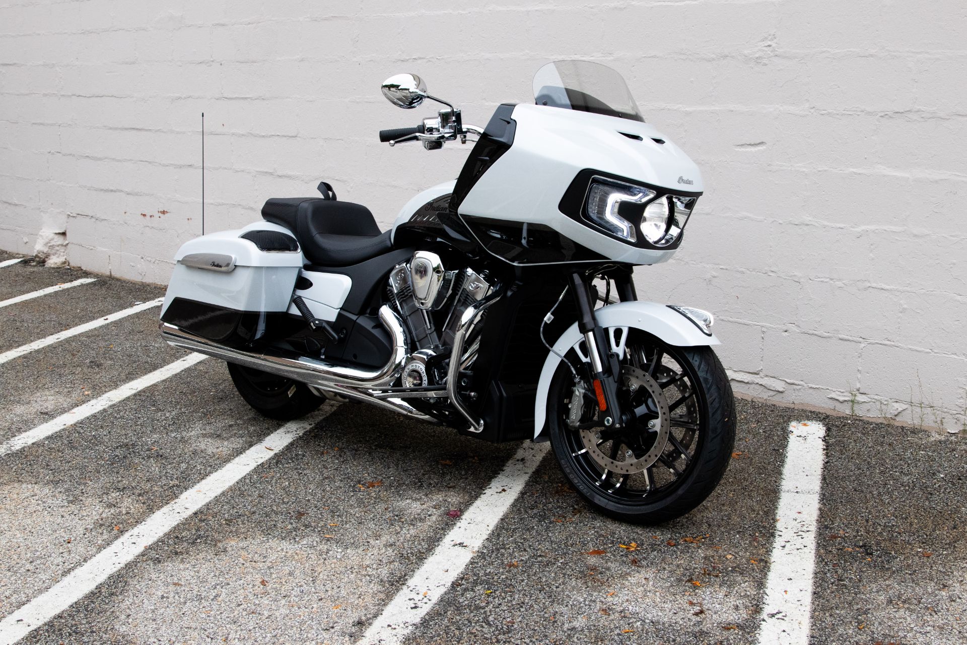 2024 Indian Motorcycle Challenger® Limited with PowerBand Audio Package in Manchester, New Hampshire - Photo 2