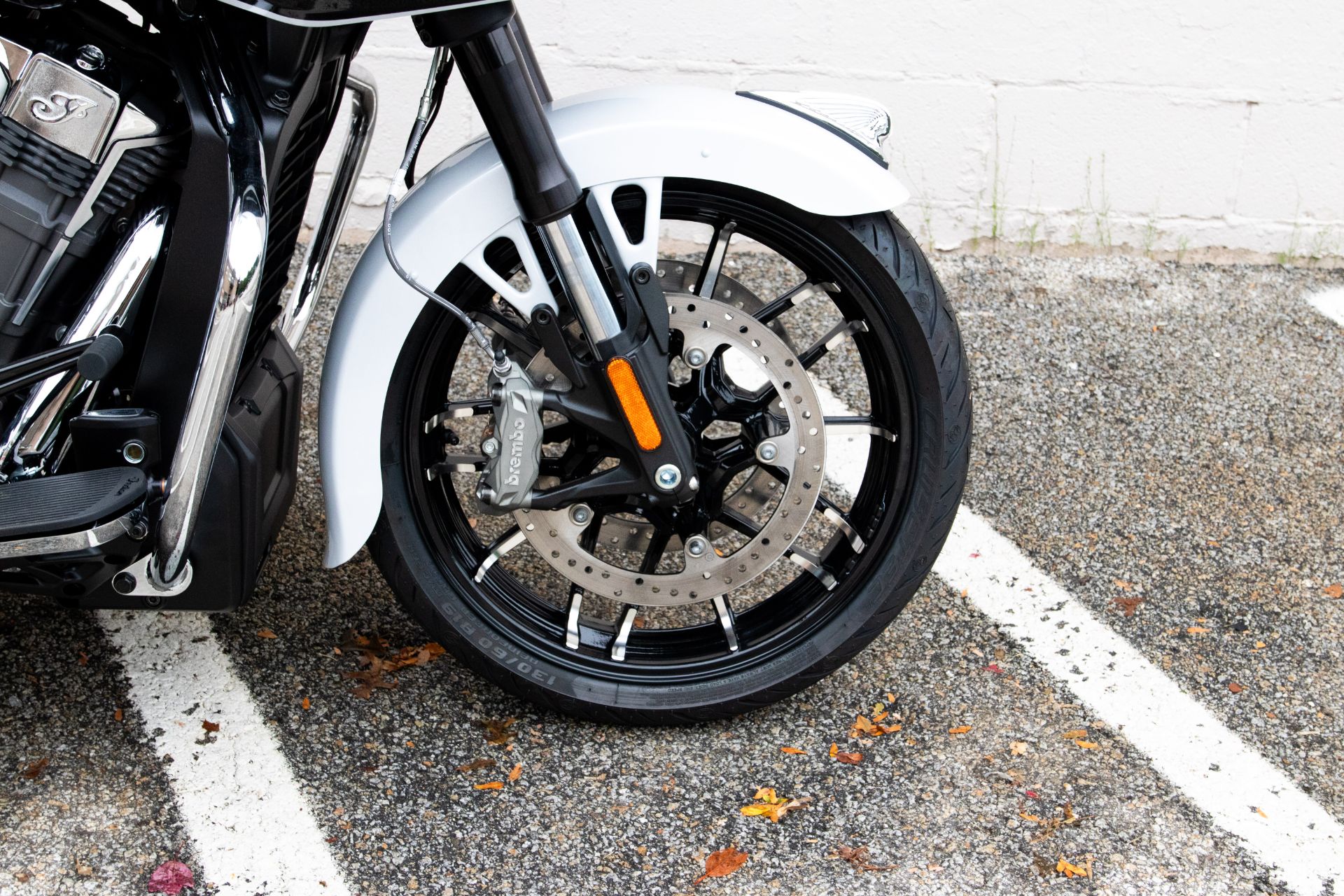 2024 Indian Motorcycle Challenger® Limited with PowerBand Audio Package in Manchester, New Hampshire - Photo 4