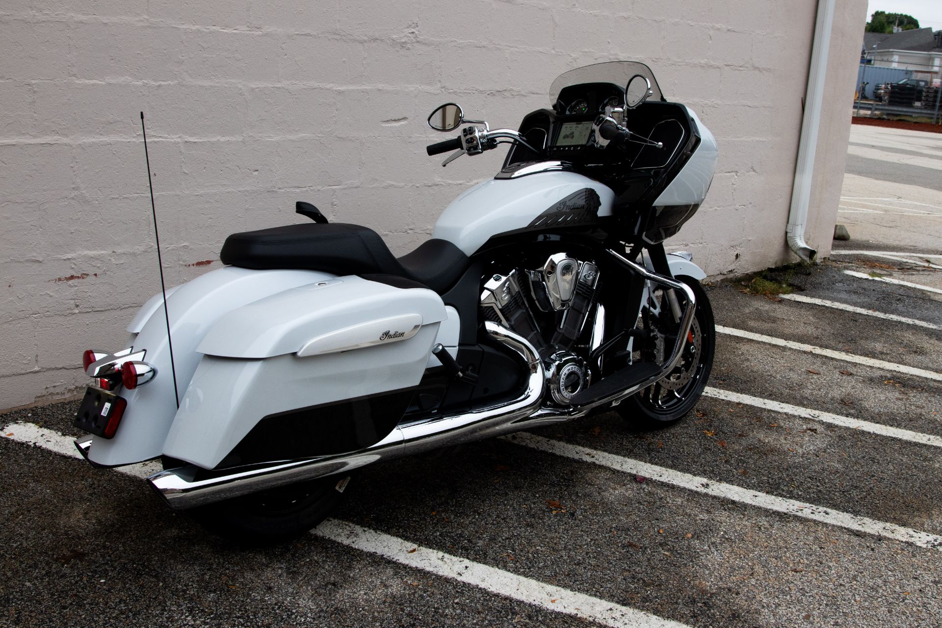 2024 Indian Motorcycle Challenger® Limited with PowerBand Audio Package in Manchester, New Hampshire - Photo 6