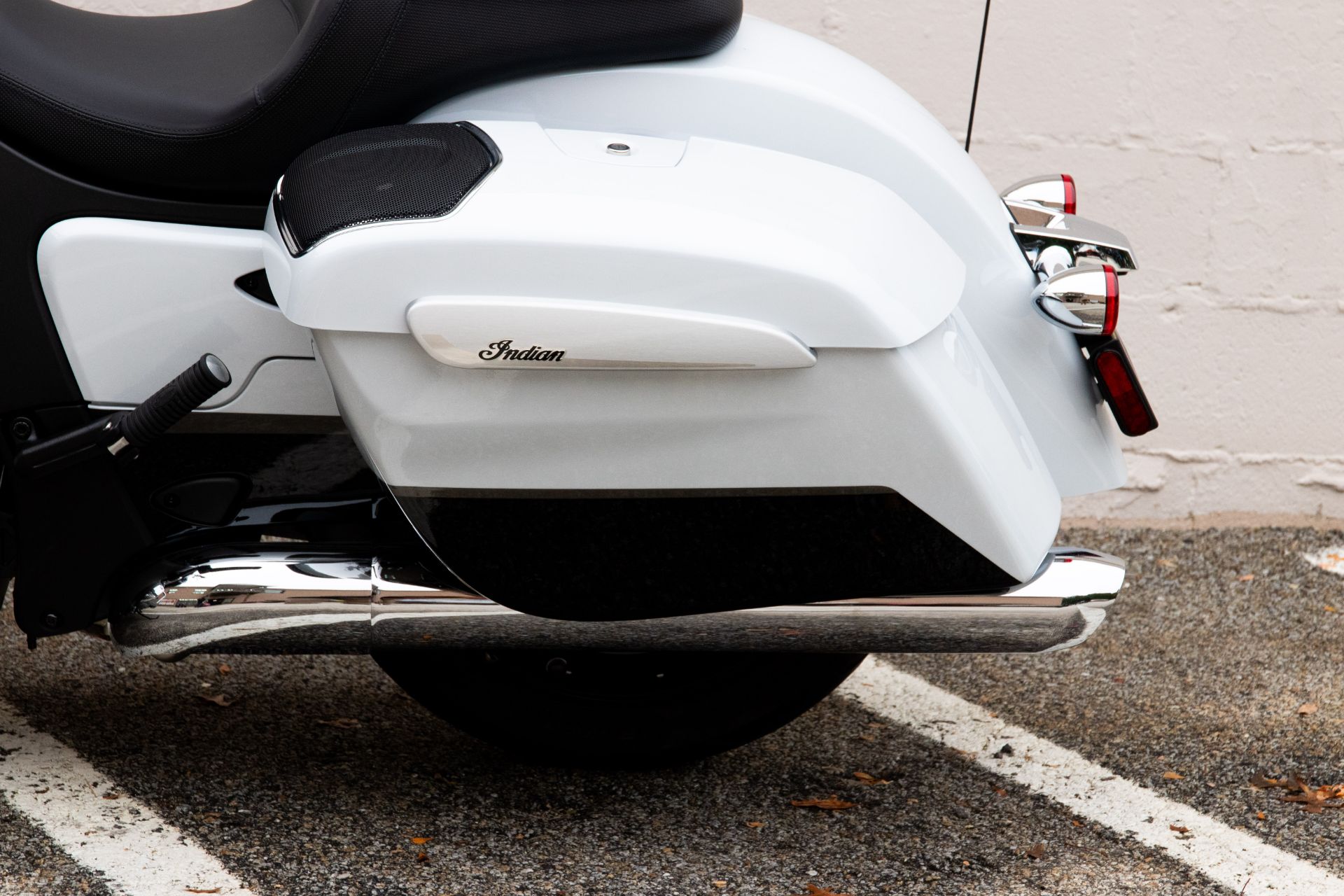 2024 Indian Motorcycle Challenger® Limited with PowerBand Audio Package in Manchester, New Hampshire - Photo 11