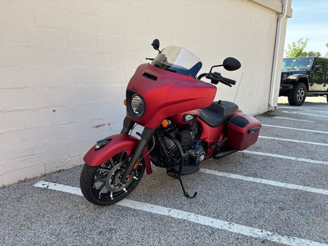 2023 Indian Motorcycle Chieftain® Dark Horse® in Manchester, New Hampshire - Photo 5