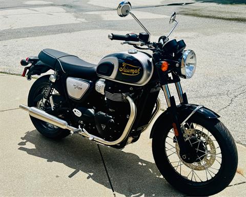 2025 Triumph Bonneville T100 in Manchester, New Hampshire - Photo 7