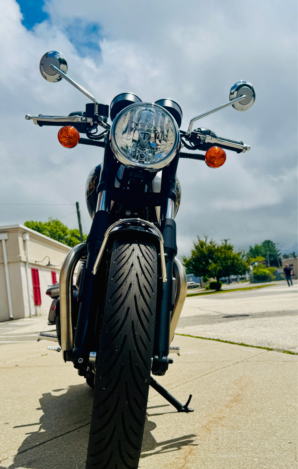 2025 Triumph Bonneville T100 in Manchester, New Hampshire - Photo 13