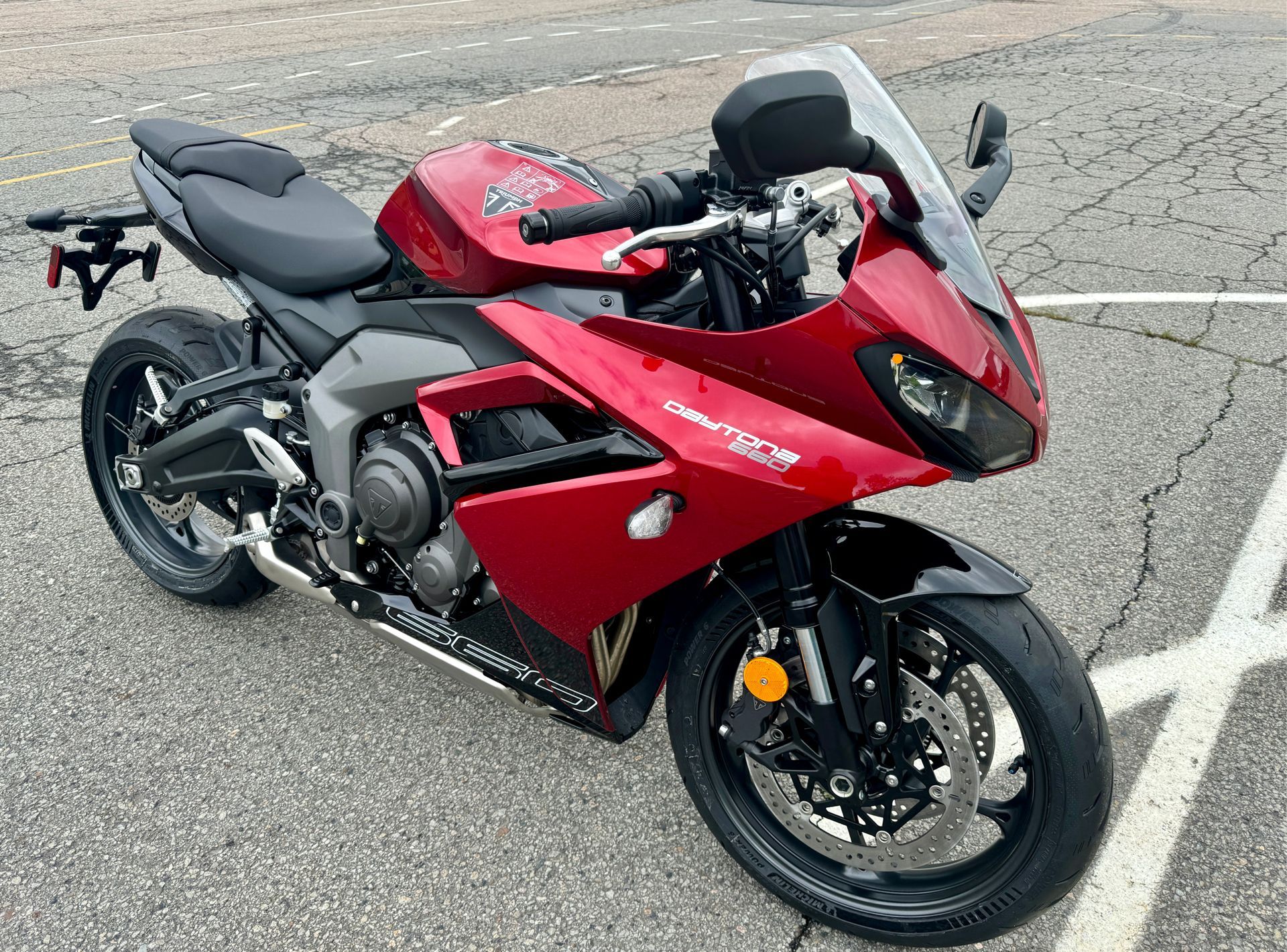 2025 Triumph Daytona 660 in Manchester, New Hampshire - Photo 18