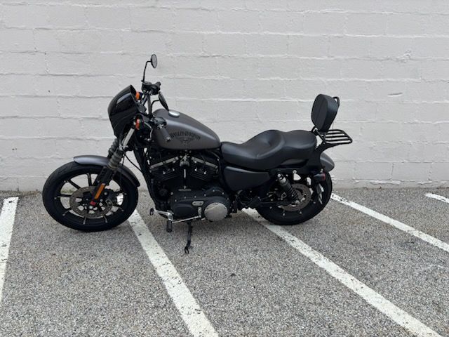 2017 Harley-Davidson Iron 883™ in Manchester, New Hampshire - Photo 4