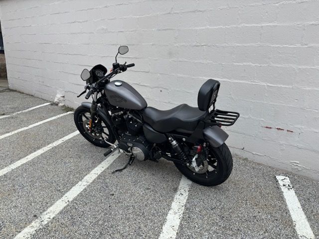 2017 Harley-Davidson Iron 883™ in Manchester, New Hampshire - Photo 6