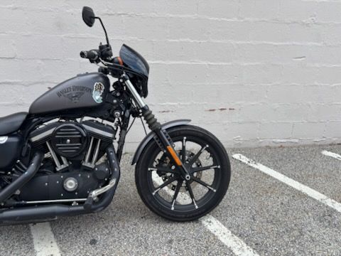 2017 Harley-Davidson Iron 883™ in Manchester, New Hampshire - Photo 9