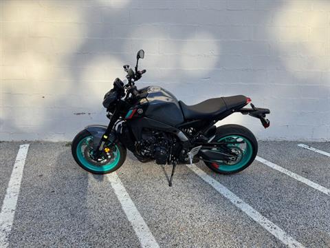 2023 Yamaha MT-09 in Manchester, New Hampshire - Photo 4