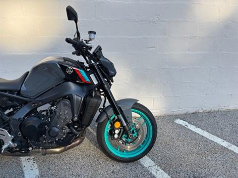 2023 Yamaha MT-09 in Manchester, New Hampshire - Photo 9