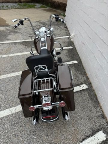 2013 Harley-Davidson Road King® 110th Anniversary Edition in Manchester, New Hampshire - Photo 15