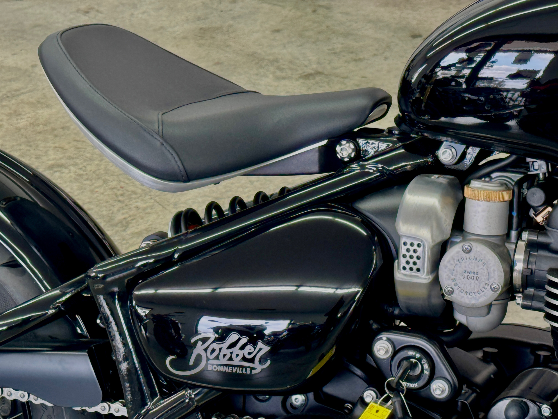 2024 Triumph Bonneville Bobber in Manchester, New Hampshire - Photo 2