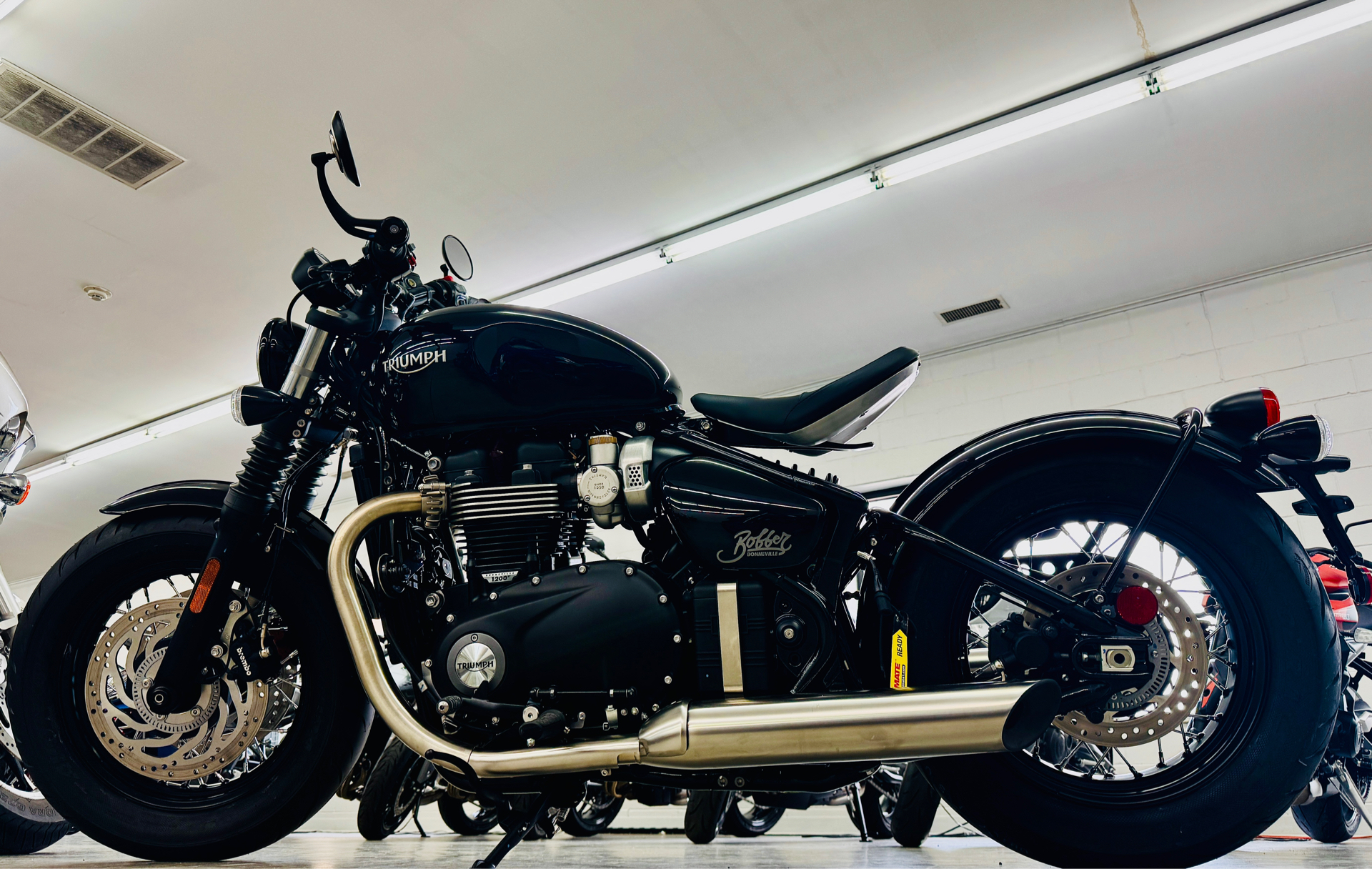 2024 Triumph Bonneville Bobber in Manchester, New Hampshire - Photo 10