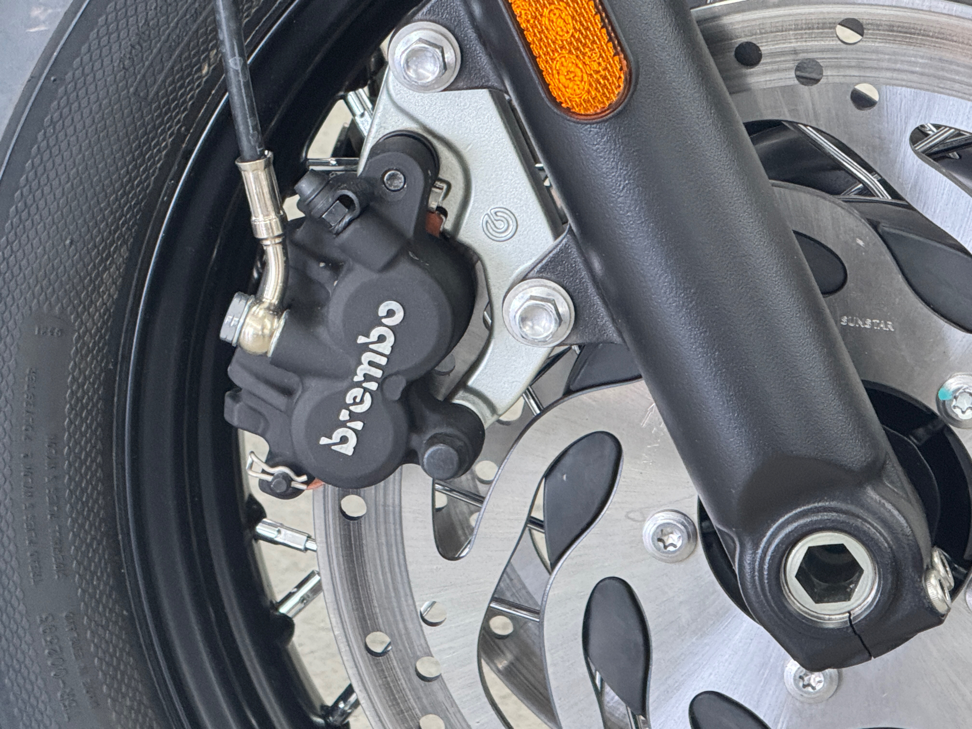 2024 Triumph Bonneville Bobber in Manchester, New Hampshire - Photo 7