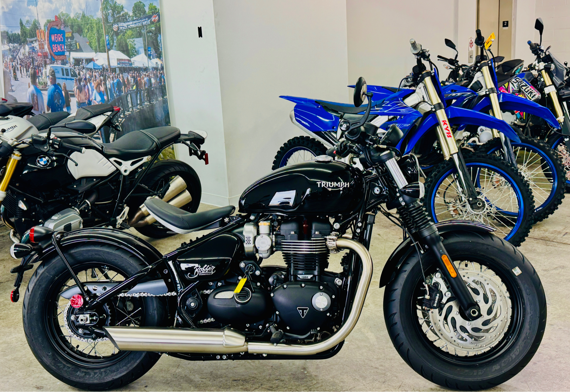 2024 Triumph Bonneville Bobber in Manchester, New Hampshire - Photo 14