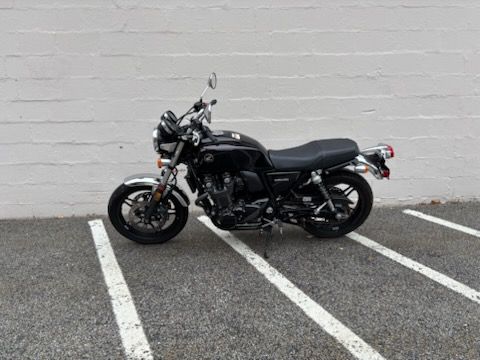 2014 Honda CB1100 in Manchester, New Hampshire - Photo 4