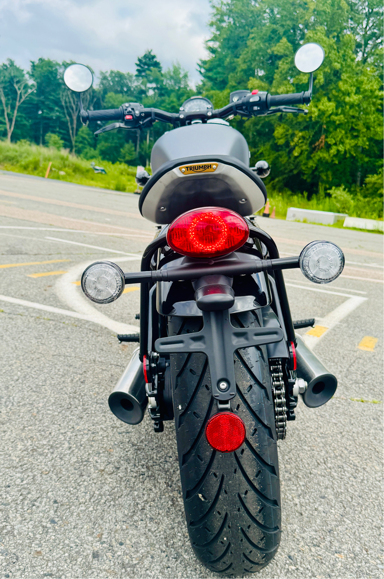 2025 Triumph Bonneville Bobber in Manchester, New Hampshire - Photo 13