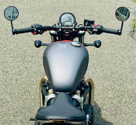 2025 Triumph Bonneville Bobber in Manchester, New Hampshire - Photo 10
