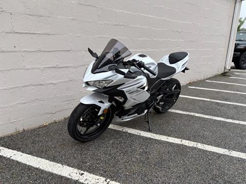 2023 Kawasaki Ninja 400 ABS in Manchester, New Hampshire - Photo 5