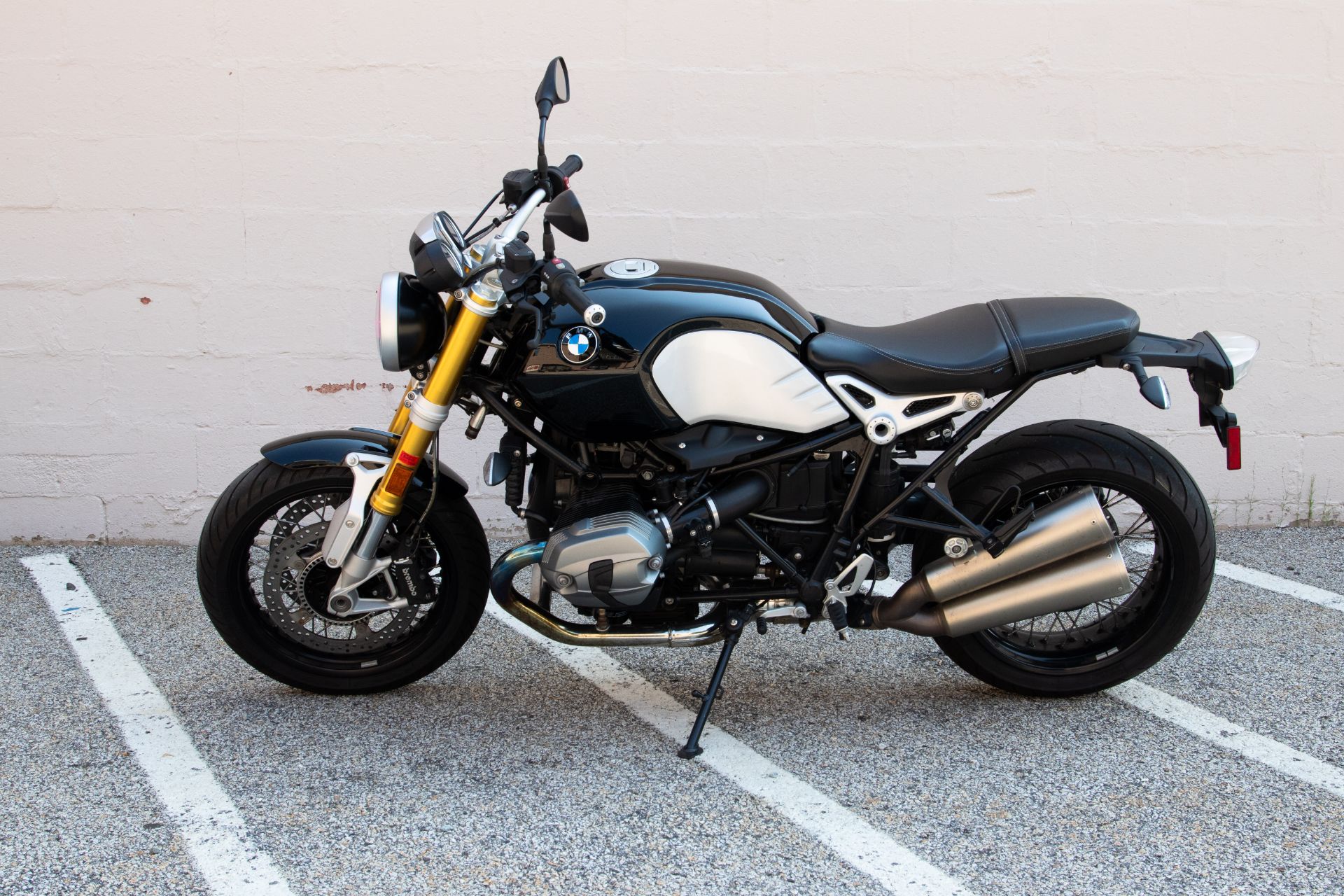 2015 BMW R nineT in Manchester, New Hampshire - Photo 10