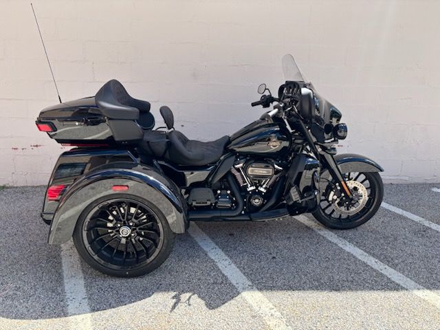 2025 Harley-Davidson Tri Glide® Ultra in Manchester, New Hampshire - Photo 1