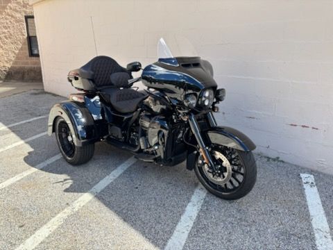 2025 Harley-Davidson Tri Glide® Ultra in Manchester, New Hampshire - Photo 2