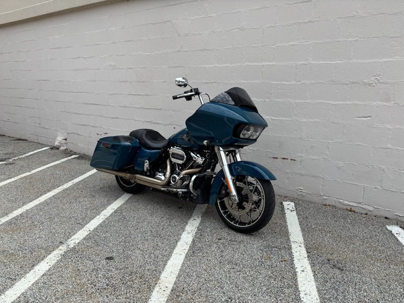 2021 Harley-Davidson Road Glide® Special in Manchester, New Hampshire - Photo 2