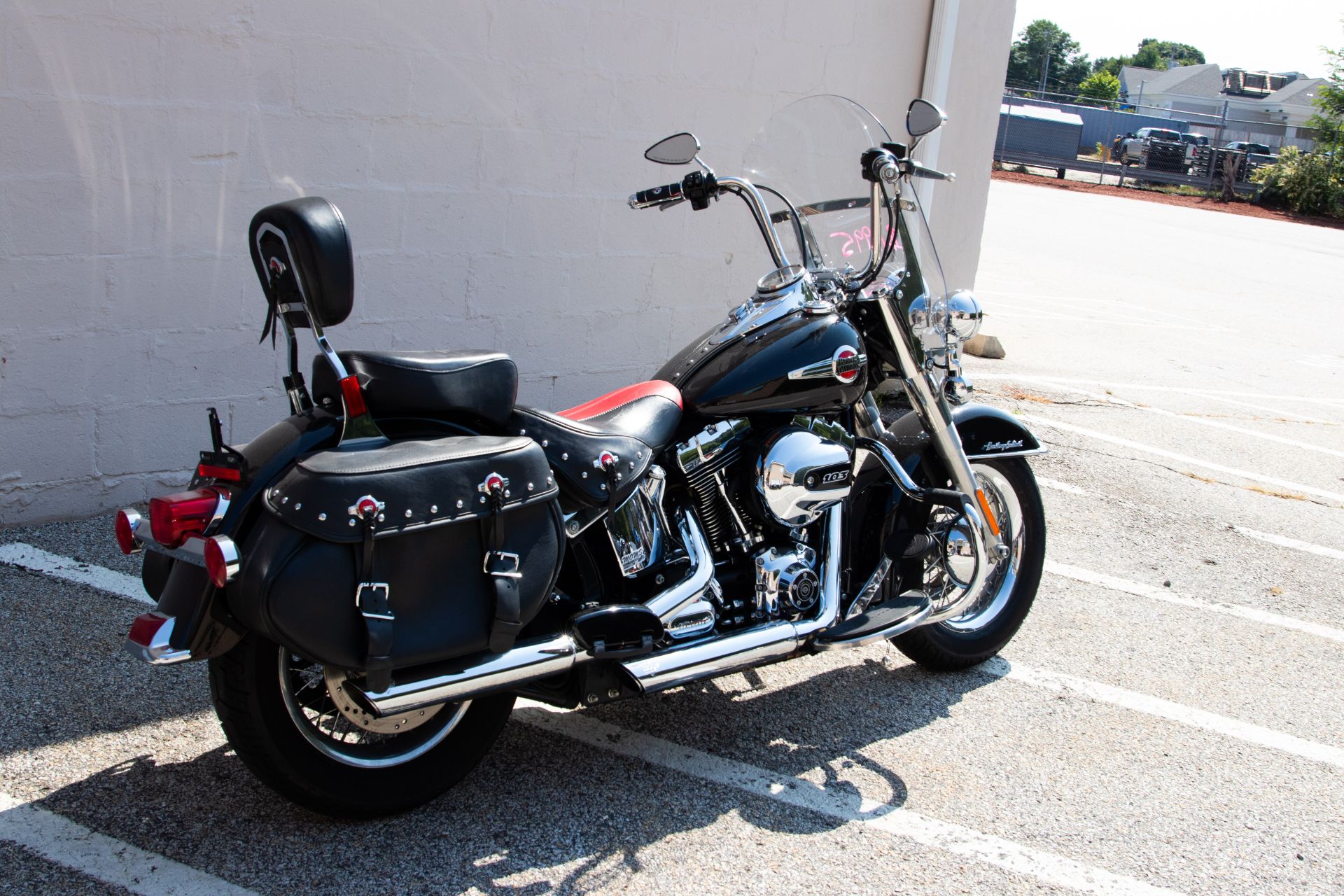 2017 Harley-Davidson SOFTAIL HERITAGE SOFTAIL CLASSIC in Manchester, New Hampshire - Photo 6