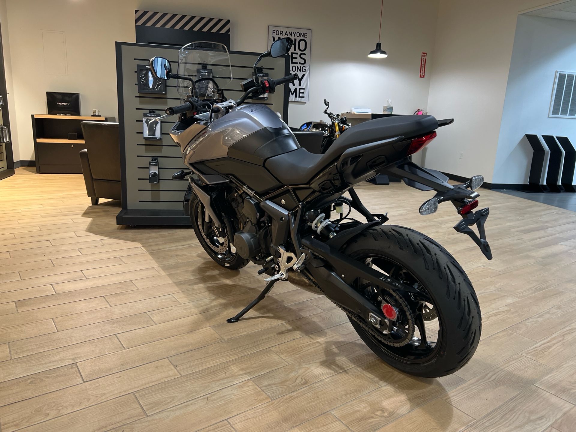 2023 Triumph Tiger Sport 660 in Manchester, New Hampshire - Photo 5