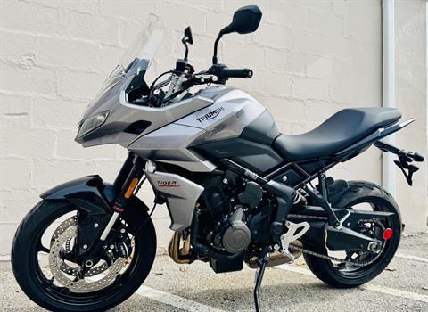 2023 Triumph Tiger Sport 660 in Manchester, New Hampshire - Photo 13