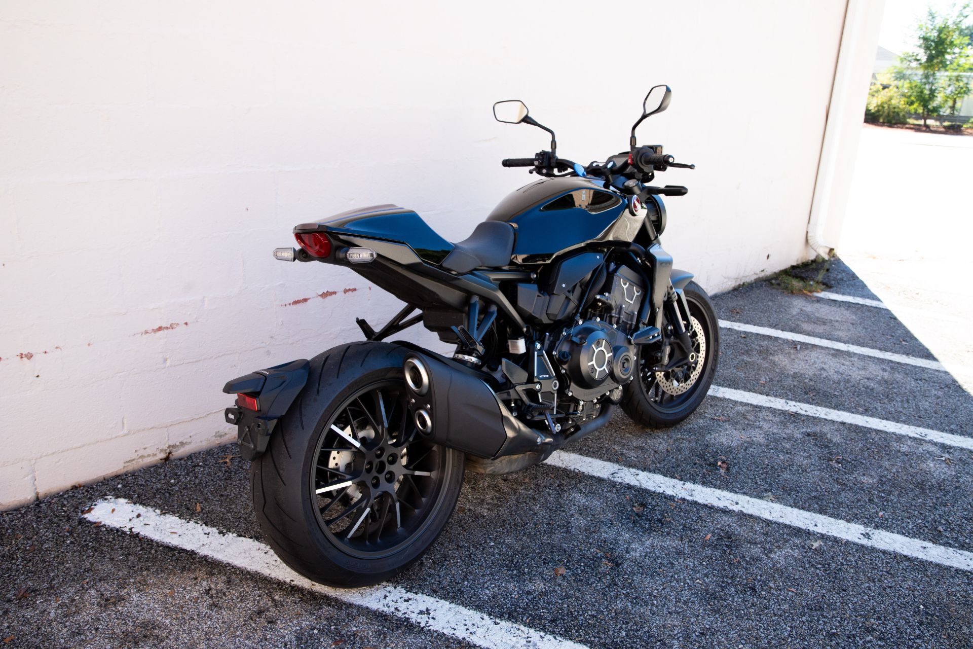 2023 Honda CB1000R Black Edition in Manchester, New Hampshire - Photo 4