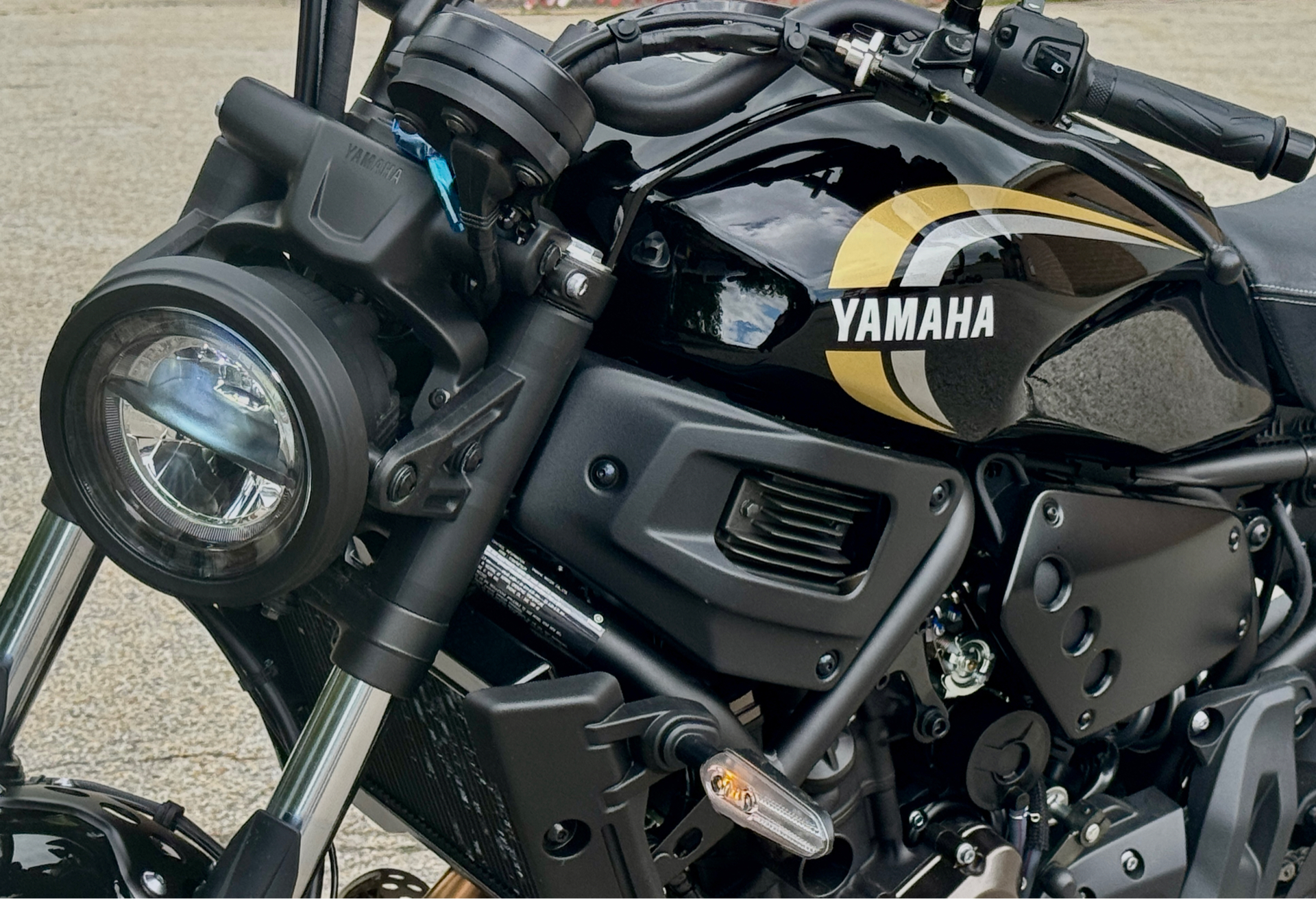 2025 Yamaha XSR700 in Manchester, New Hampshire - Photo 6