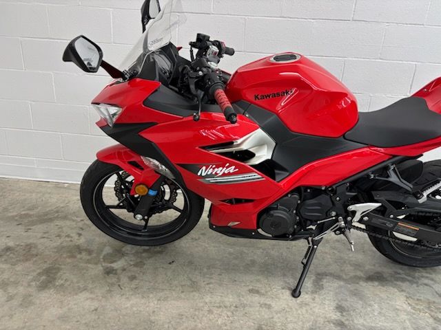 2021 Kawasaki Ninja 400 in Manchester, New Hampshire - Photo 10
