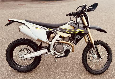 2026 Triumph TF 450-E in Manchester, New Hampshire - Photo 17