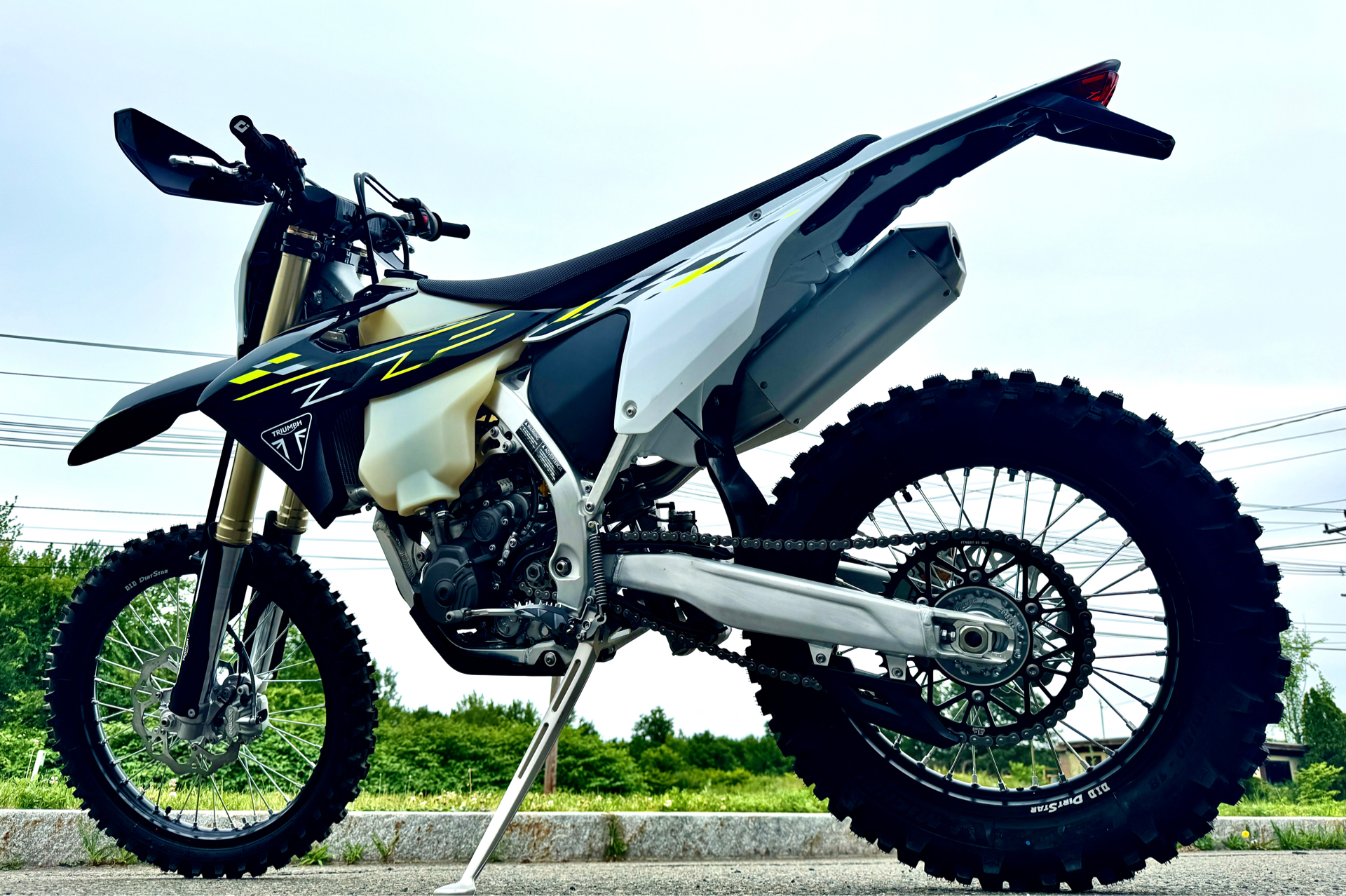 2026 Triumph TF 450-E in Manchester, New Hampshire - Photo 3