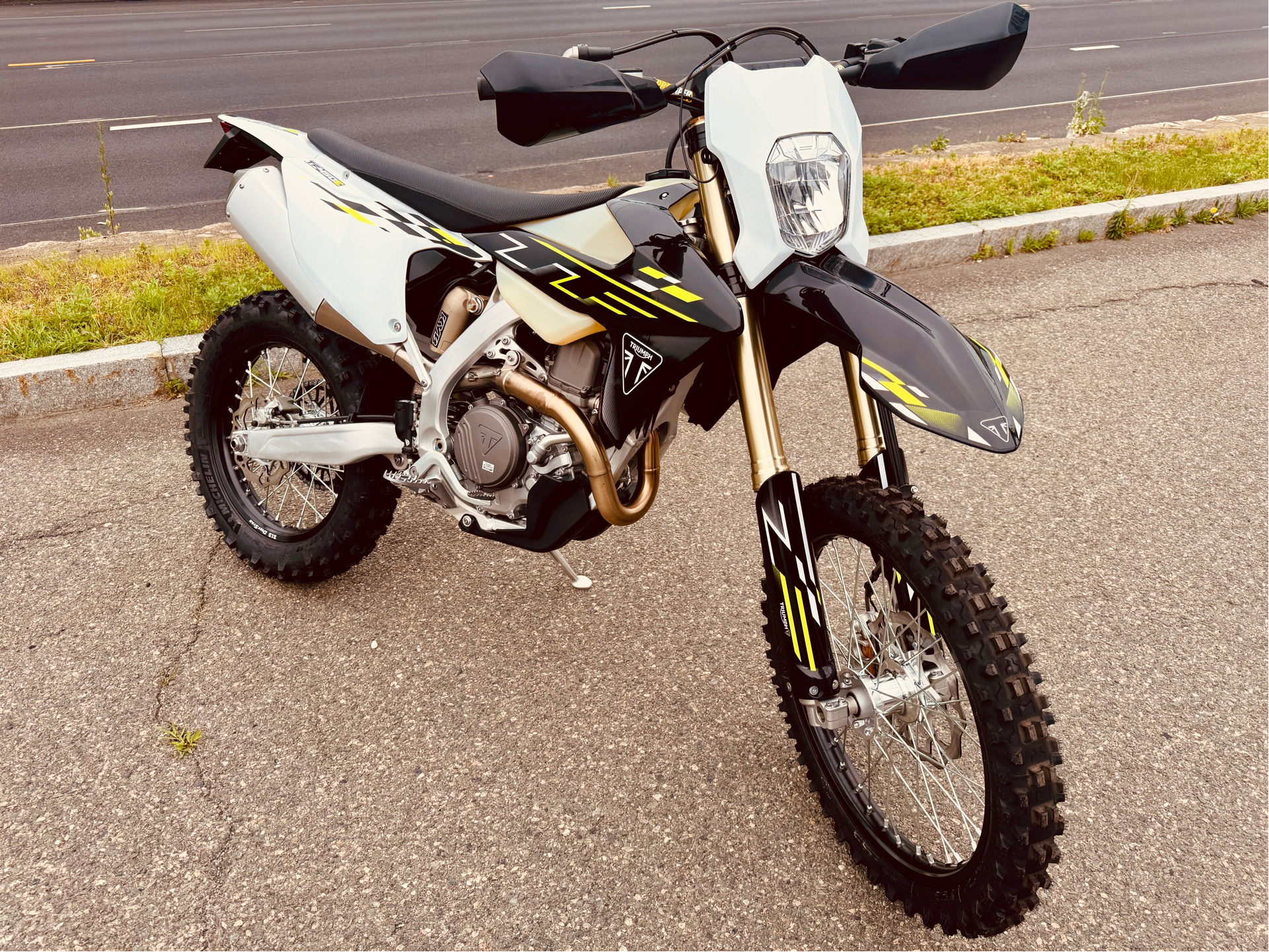 2026 Triumph TF 450-E in Manchester, New Hampshire - Photo 11