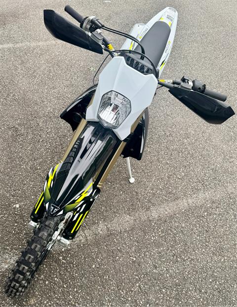 2026 Triumph TF 450-E in Manchester, New Hampshire - Photo 7